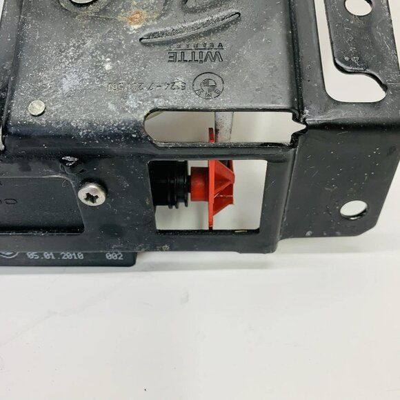 OEM 2007-2010 BMW X3 3.0L Rear Trunk Tailgate Latch Lock Actuator 7201561 - Picture 15 of 16